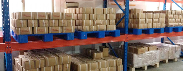 橫梁式貨架塑料托盤如何選擇？