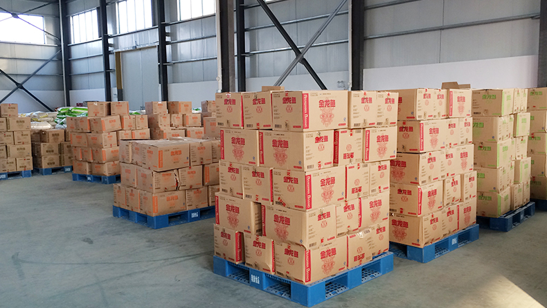 金龍魚(yú)塑料托盤(pán)應(yīng)用案例