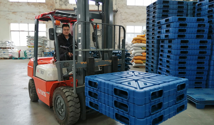 罕見！吹塑托盤廠家直銷還有這樣的福利？