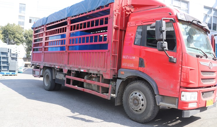 塑料托盤生產(chǎn)廠家哪家好？五大關(guān)鍵點(diǎn)要注意