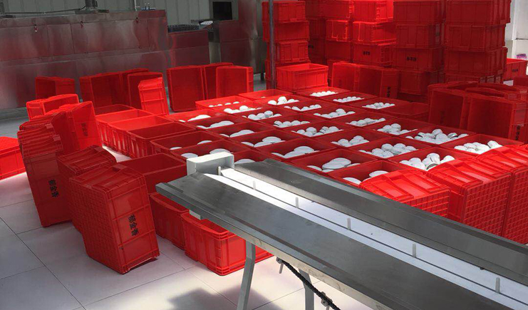 叮咚，這里有你的餐具周轉(zhuǎn)箱批發(fā)價(jià)格