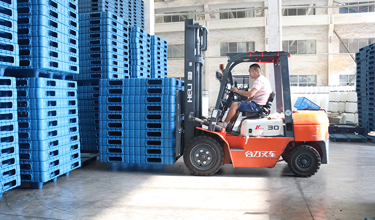 吹塑托盤的安全操作規(guī)范準(zhǔn)則，可一定要遵守！