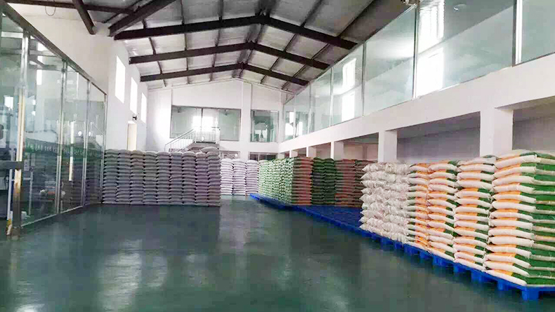 化工行業(yè)吹塑托盤應用案例 化工行業(yè)吹塑托盤應用案例